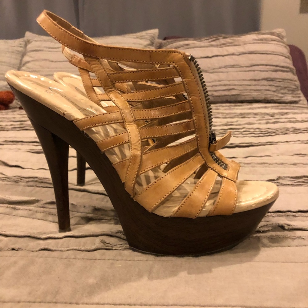 Jessica Simpson heels